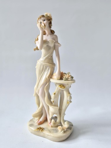 Shudehill giftware lady - shudehill,