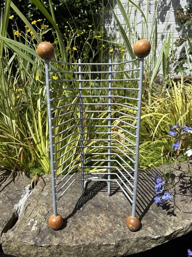 Vintage metal rack holder - metal,