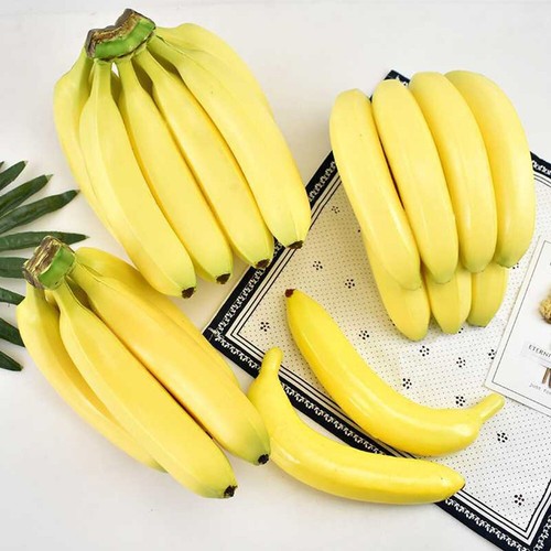 Lifelike banana bunch - banana,