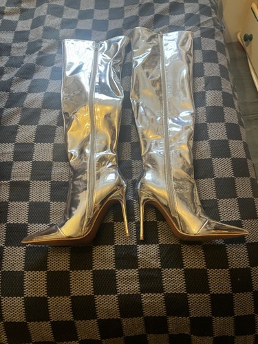 Thigh high boots - size, 6