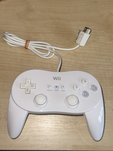 Official nintendo wii pro - nintendo,