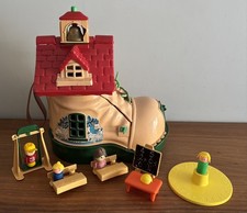 1977 Vintage Matchbox Live-N-Learn Play Boot House & Figures Spares or Repair