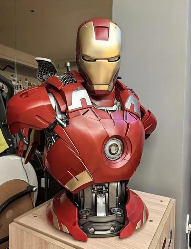 Queen studio iron man mk7 - queen,