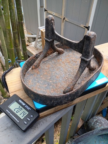 Original cast iron boot - cast,
