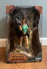 Playmates Tomb Raider Lara