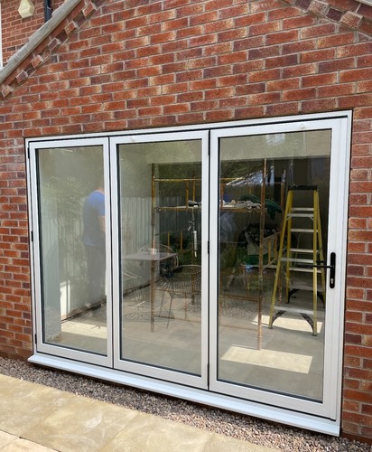 Slim aluminium fold doors - aluminium, bi-fold