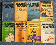 8 James Bond Ian Fleming Pan