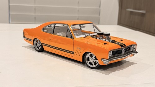 Holden gts monaro - 1:18,