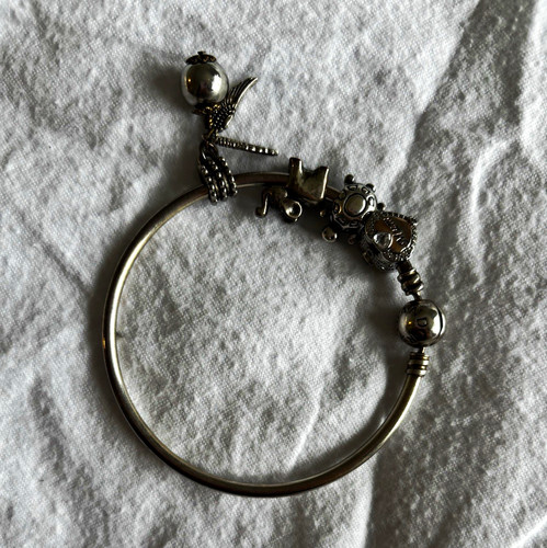 Silver pandora round bangle - silver,