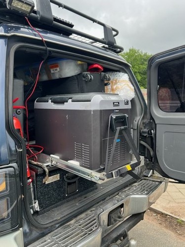 Portable fridge sliding - , tray