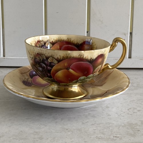 Aynsley orchard gold fruit - orchard,