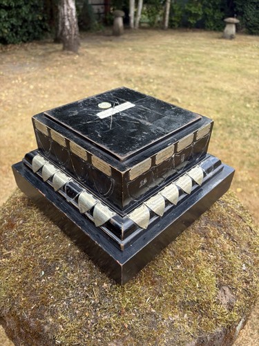 Large trophy socle - large,