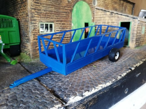 Cattle feed trailer model - 1:32,