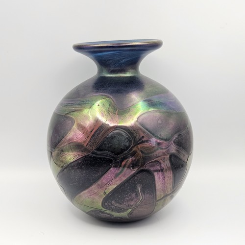 Art glass iridescent dark - glass,