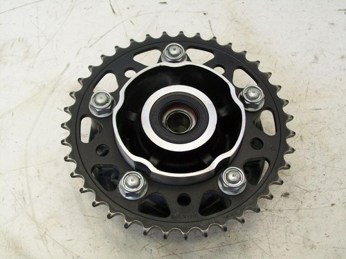 Rear wheel sprocket - rear, hub