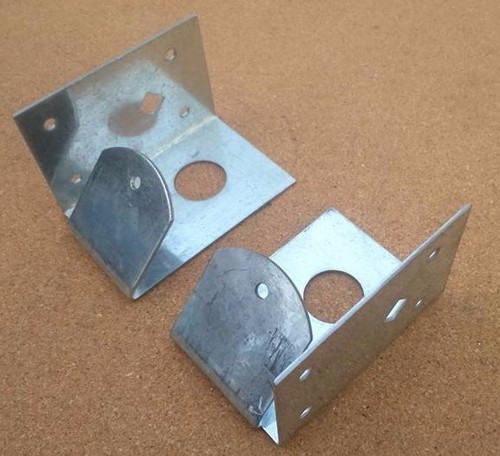 Arris rail brackets closeboard - arris,