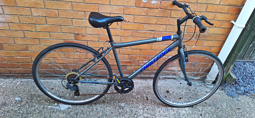 Raleigh pioneer hybrid bike - raleigh,