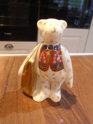 Royal crown derby miniature - royal,