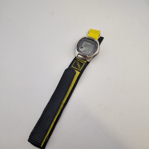 Casio illuminator lcd quartz - lcd,