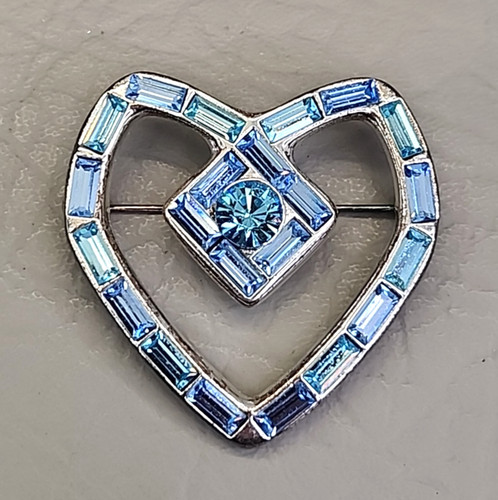 Ysl heart brooch - ysl,