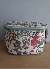 Signare Tapestry Alice in Wonderland Vanity Toiletry Bag for Women NEW