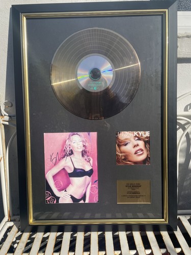 Kylie minogue signed - kylie, disc