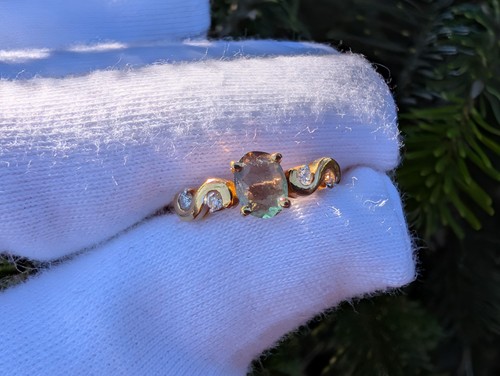 18ct yellow gold earth mined - 18ct,