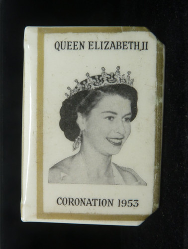 Souvenir queen elizabeth - elizabeth, ii