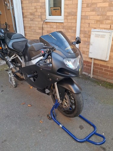 Suzuki gsxr 600 - panel, top