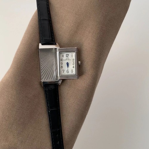 Retro reverso style - retro, square