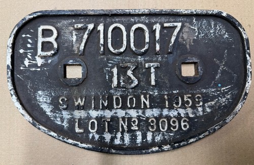 Swindon wagon oval cast - swindon, metal