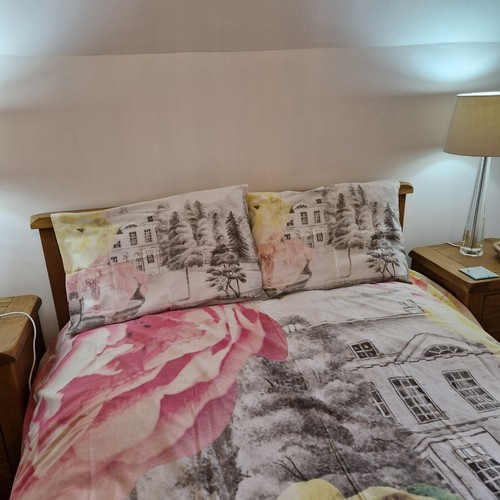 Debenhams kingsize duvet - kingsize,