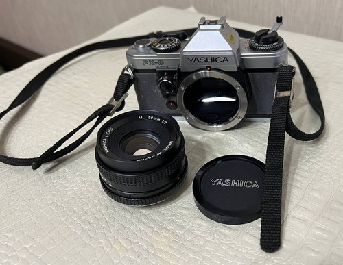 Yashica quartz - fx-d,