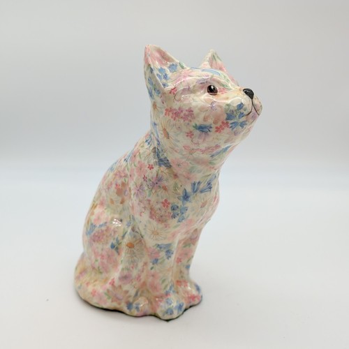 Global studios pottery - global, sitting