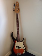 Peavy Milestone IV 4 String