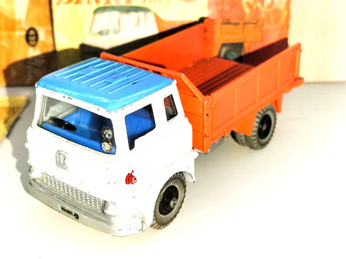Dinky toys 435 bedford - bedford, tk