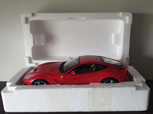 Scale diecast hot wheels - scale,