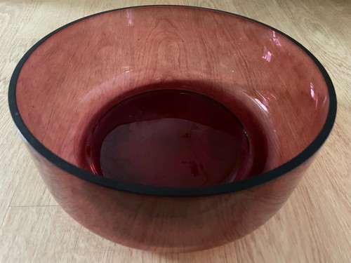 Large glass serving bowl - large,