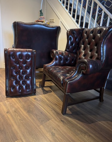 Pair chesterfield chairs - ,