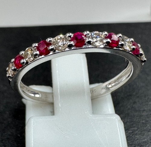 9ct white gold narrow ruby - , &