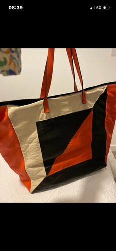 Beautifully soft leather - soft, zara