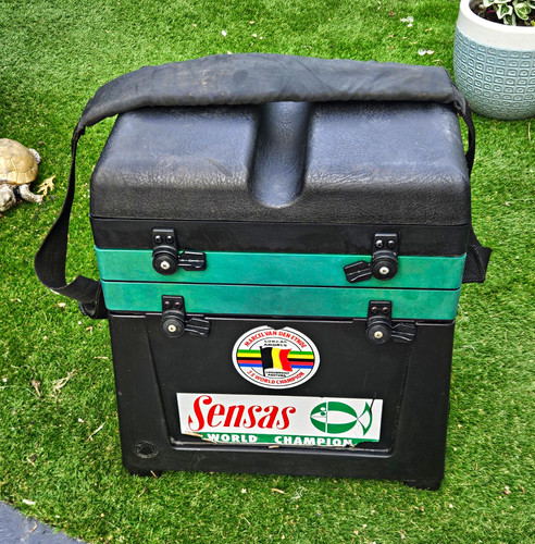 Watercraft seat box - box, trays