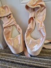 Pink Ballet Point Shoes Size 8 New