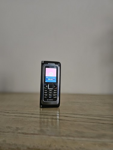 Nokia e90 communicator - nokia,