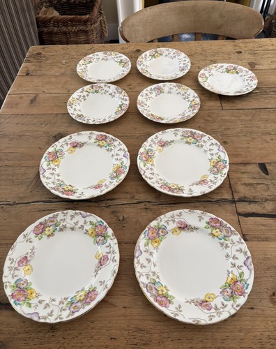 Tuscan floral cake - tuscan, plate