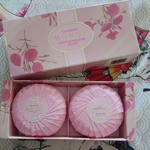 Vintage morny carnation - morny, fine