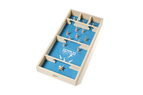 Carrom skittles game - carrom,
