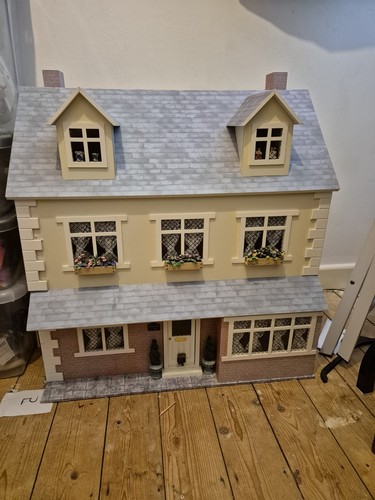 The dolls house - dolls, emporium