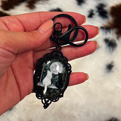 Black metal cat cameo charm - black,