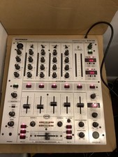 Behringer DJX700 Pro Mixer